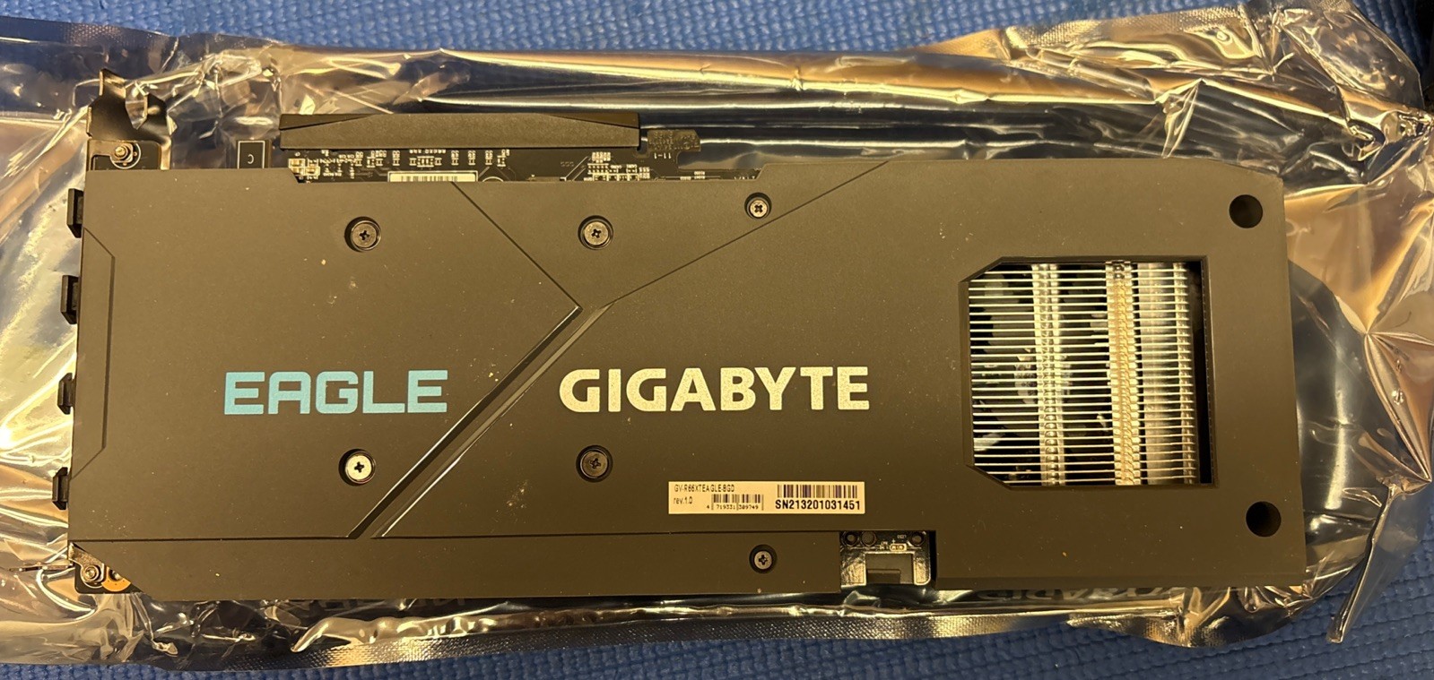 GIGABYTE Radeon Eagle GV-R66XTEAGLE-8GD GRAPHICS CARD