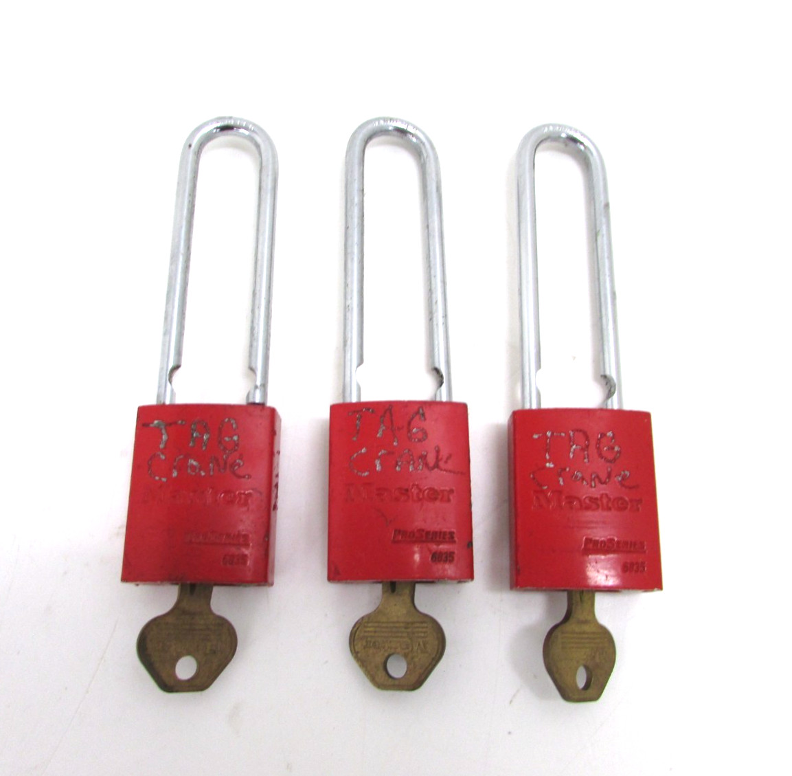 3 MASTER LOCK 6835 PADLOCKS, 3" SHACKLE SECURITY LOCKS