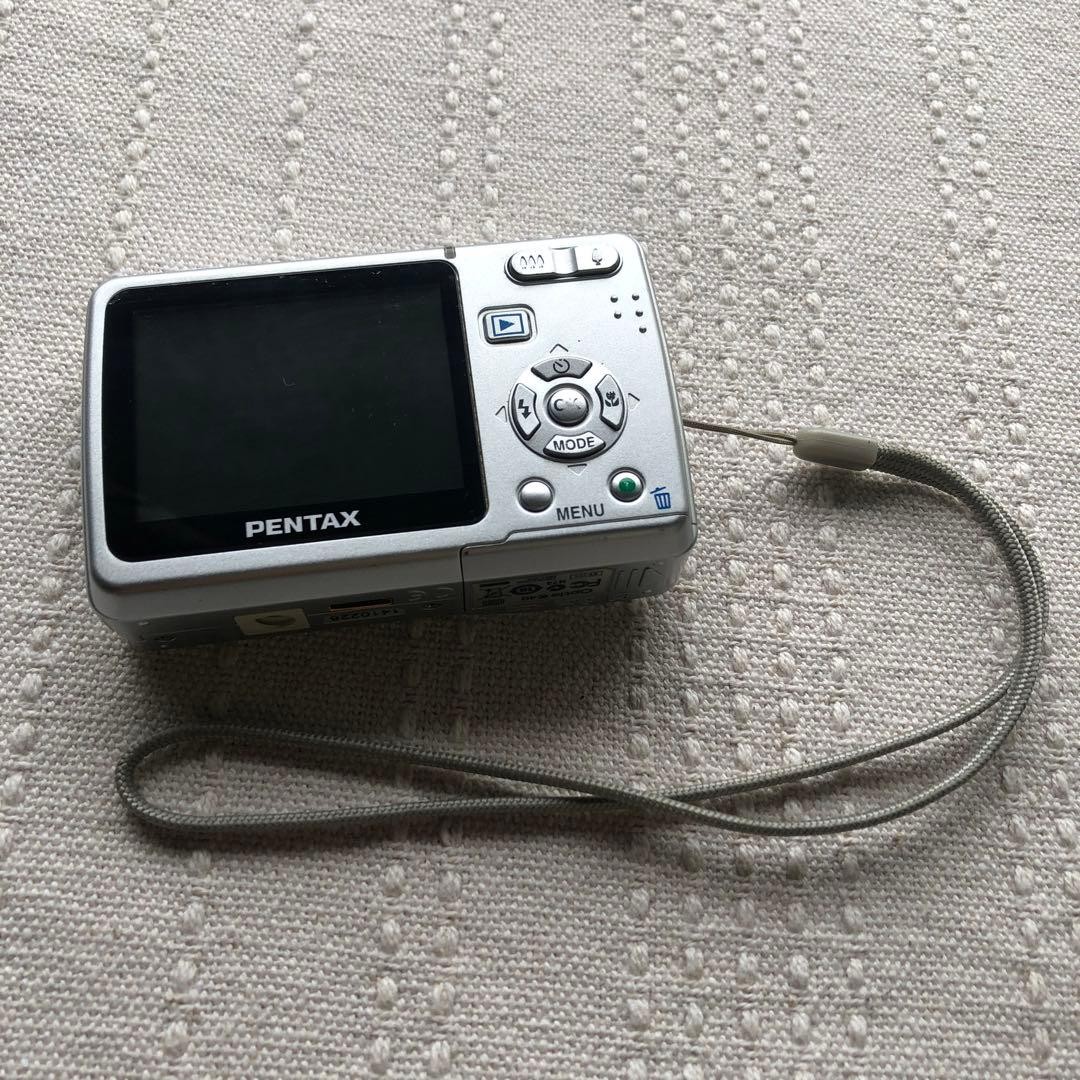 PENTAX Optio E40 8.1 Megapixel Compact Digital Camera Excellent Condition
