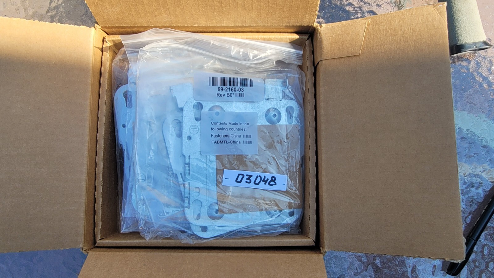 CISCO 69-2160-03, 700-30482-02 AIR-AP-BRACKETS  &  800-26066-02 AIR-AP- T-RAIL