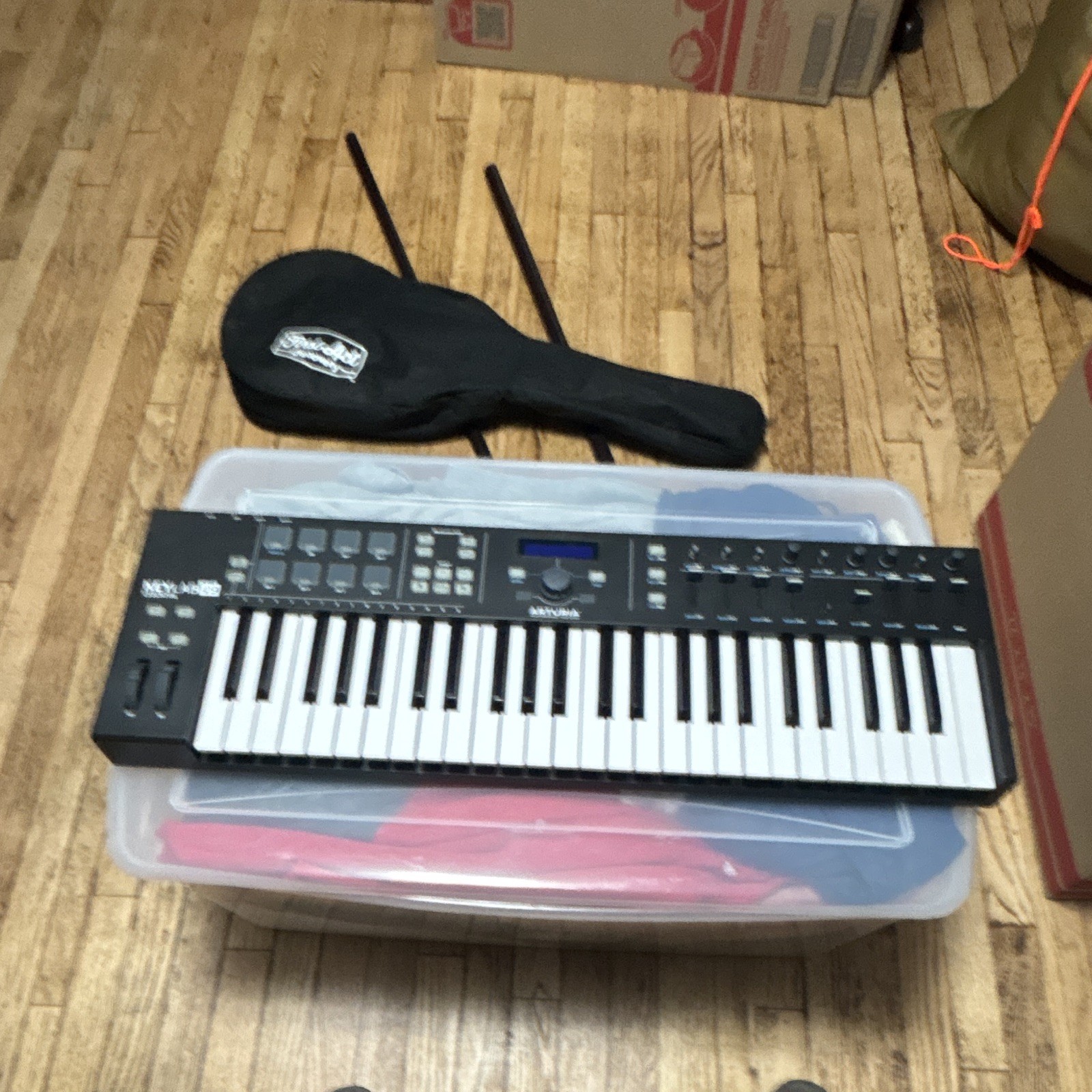 Novation Launchkey 49 Black MIDI Keyboard w/ Drum Pads Pitch/Mod Wheels
