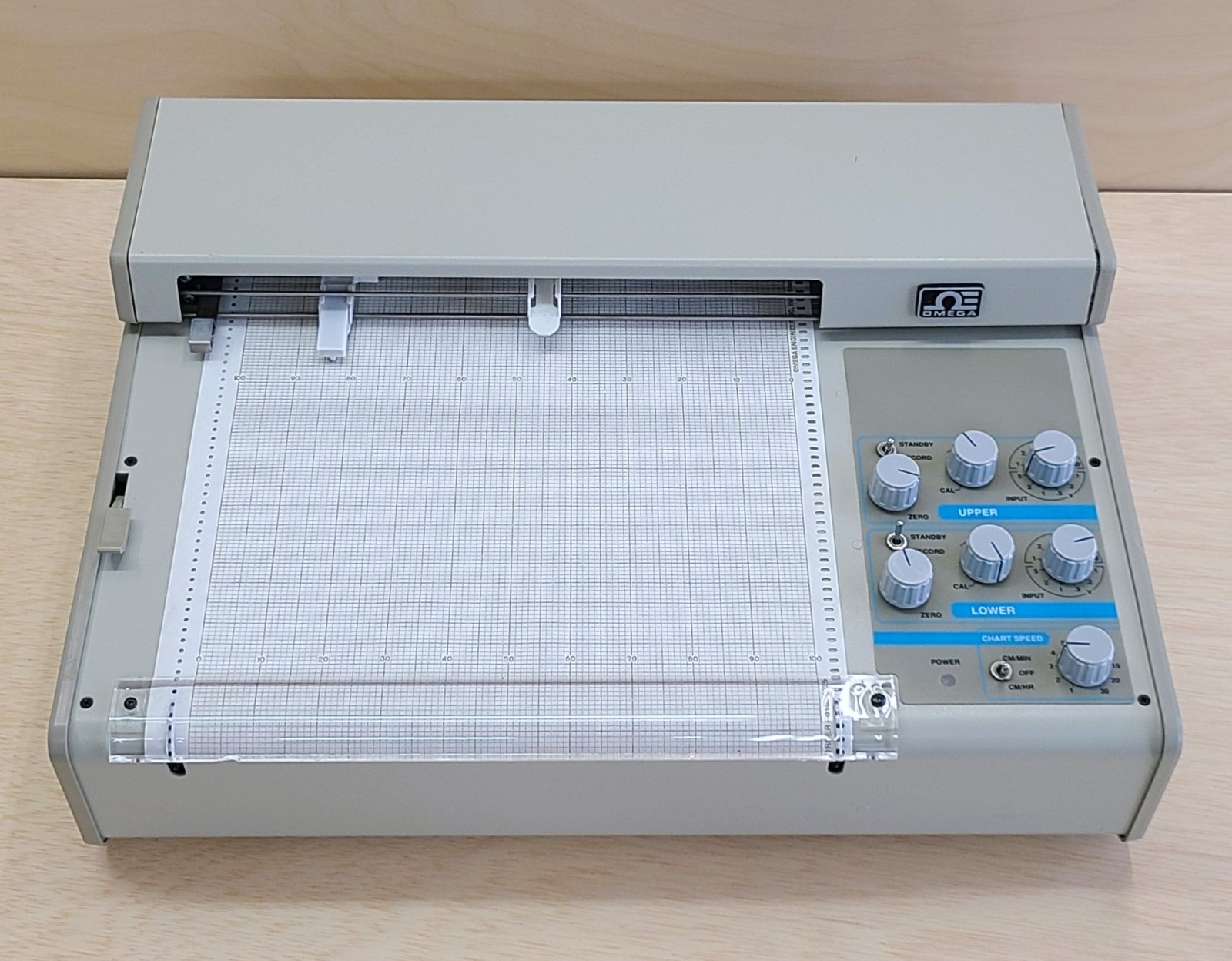 Omega 585 Strip Chart Recorder - Two-pen recorder, 250 mm (10")