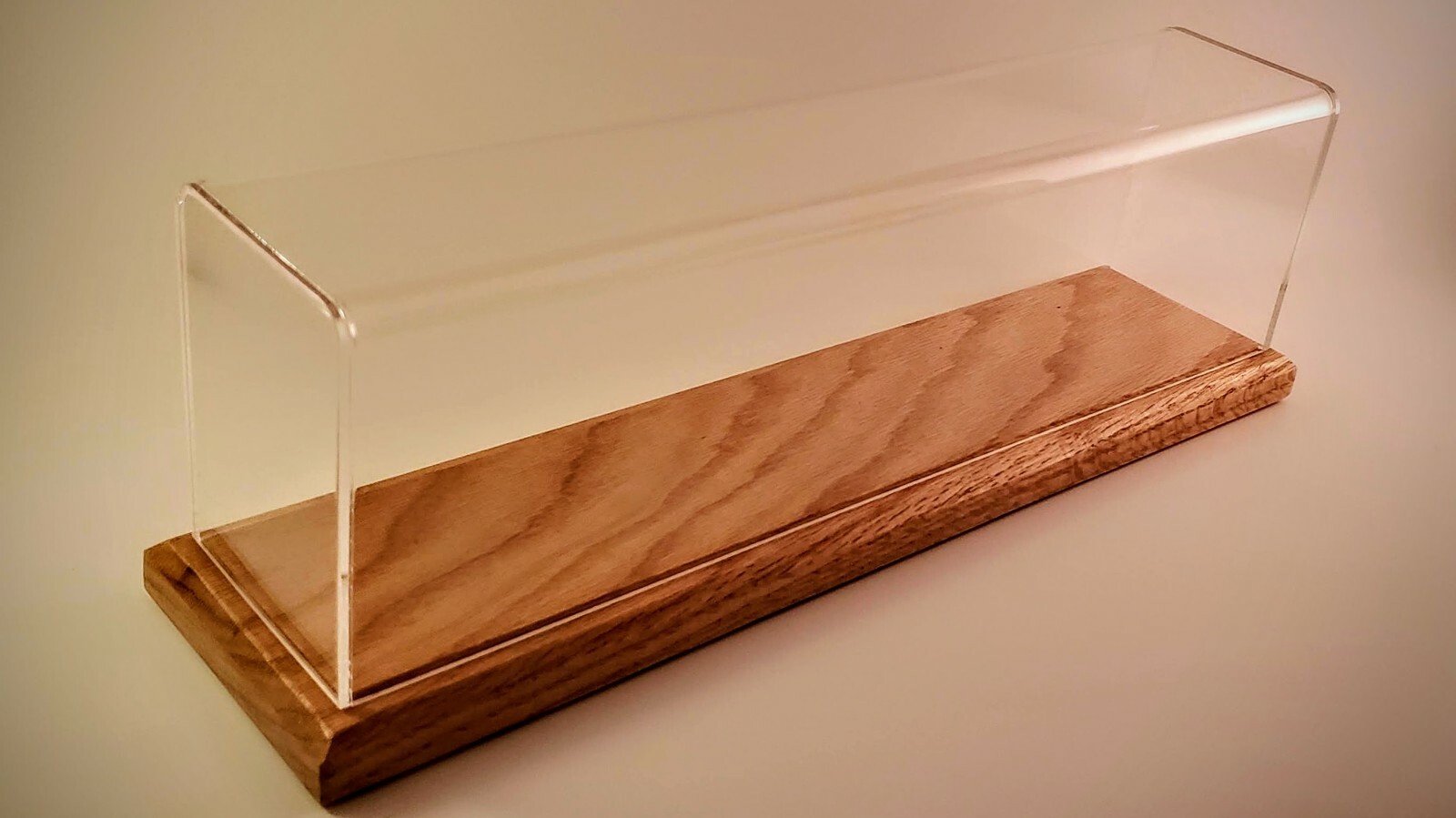 36" O Scale Model Train Display Case, Oak Base