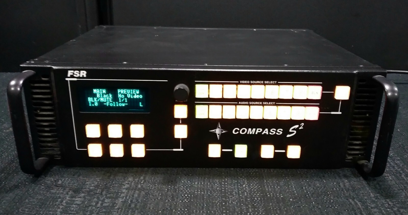 FSR COMPASS S2 PROFESSIONAL SEAMLESS PRESENTATION SWITCHER-TESTED-PACKAGED WELL!