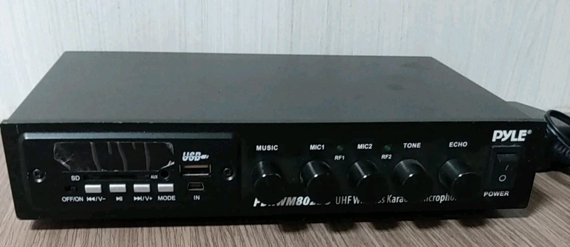 PYLE PDKWM802BU Wireless Microphone & Bluetooth Mixer Receiver