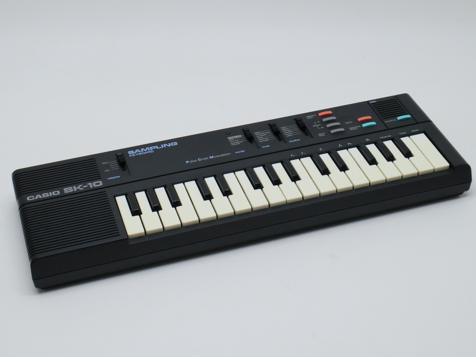 RARE Casio SK-10 Sampling Keyboard 32 Mini-Keys W/Case & Manual - Tested, CLEAN!