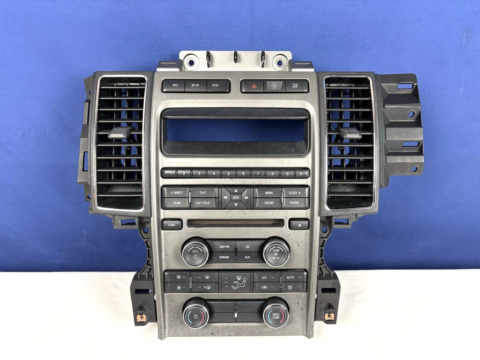 2010-2012 Ford Taurus Front Center Console Climate Radio Control Panel