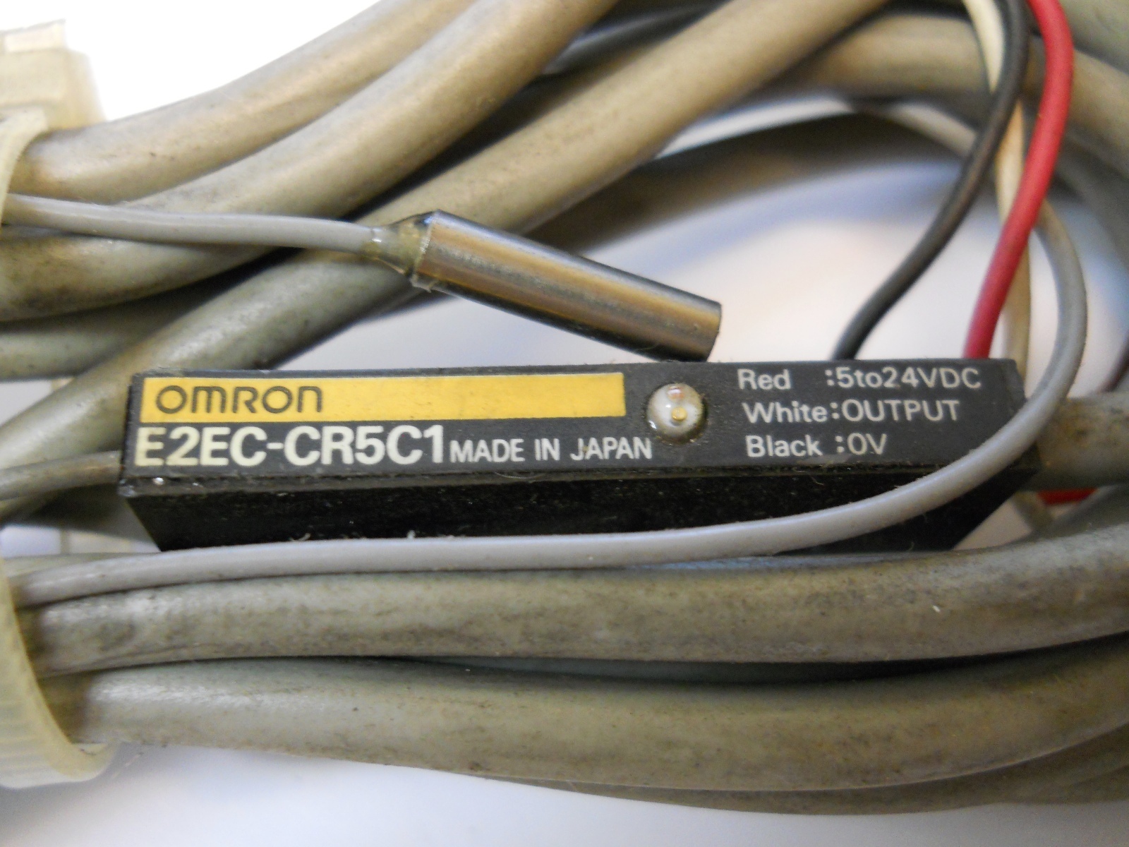 OMRON E2EC-CR5C1 PROXIMITY SENSOR 5-24VDC NEW CONDITION NO BOX