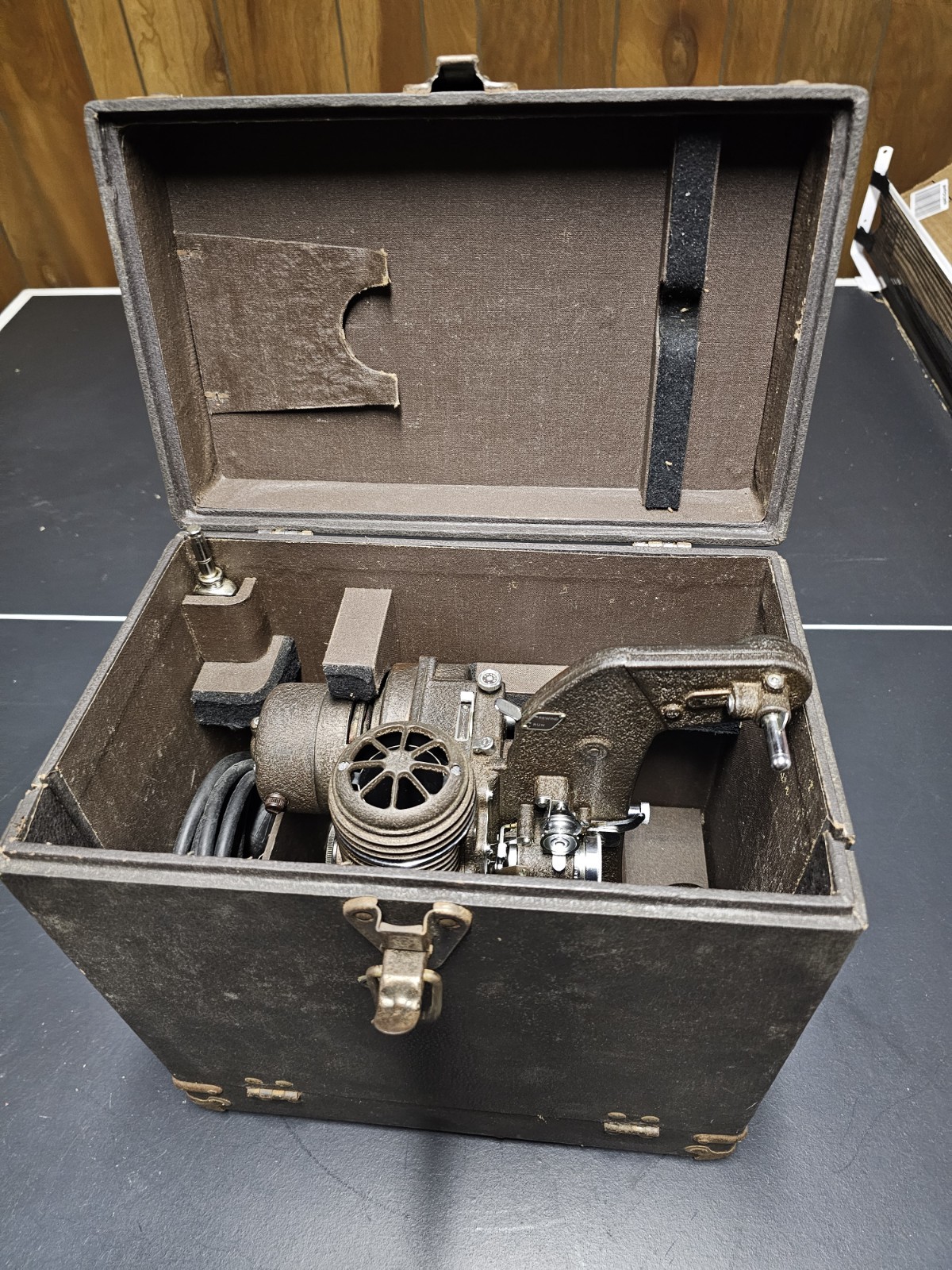 Bell & Howell Filmo 8mm Master 400 Projector