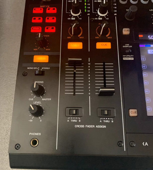 1pcs Pioneer DJM2000nexus mixer console