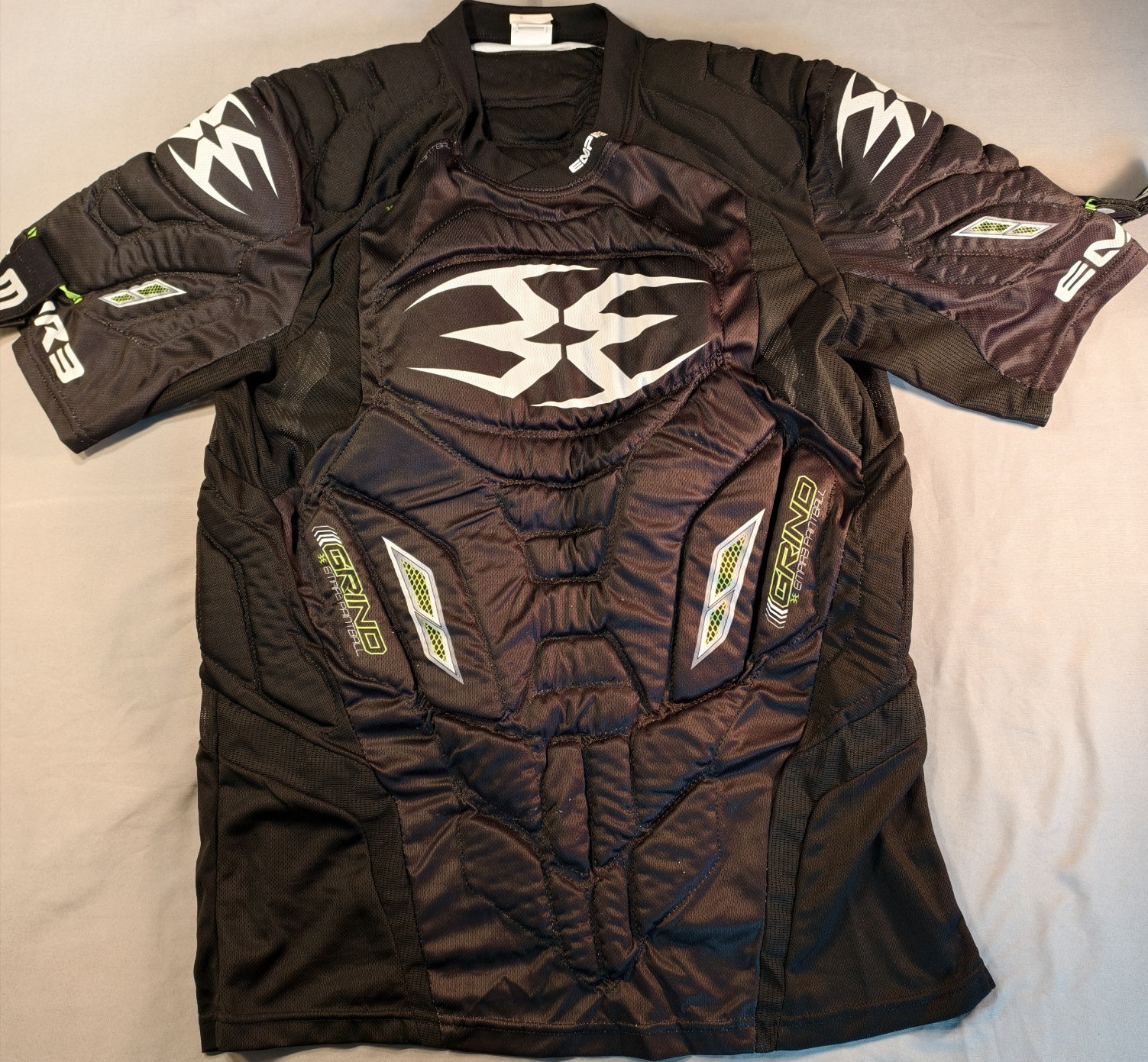 Empire GRIND Padded Paintball Jersey L/XL Black/White/Green Adult