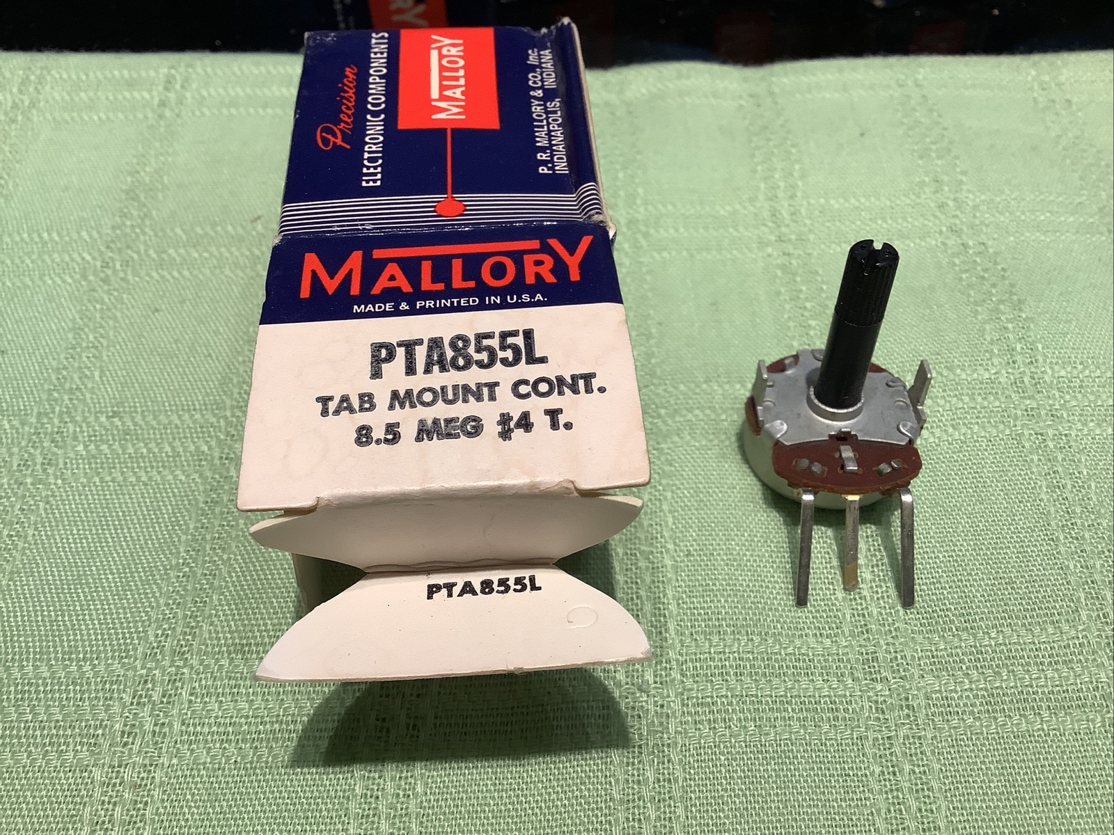 Mallory pTA855L Potentiometer 8.5 Megohm Tab Mounted Short 1/4” Knurled  Shaft
