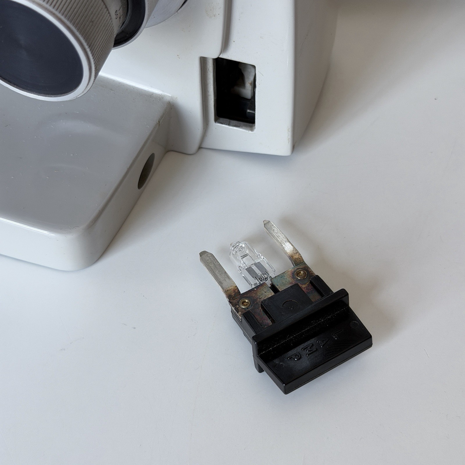 AO American Optical One-Ten 110 Microscope w/ 5 Objectives
