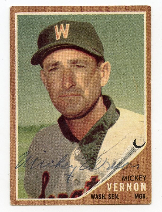 MICKEY VERNON Signed 1962 Topps #152 Green Tint Senators  Guaranteed Authentic
