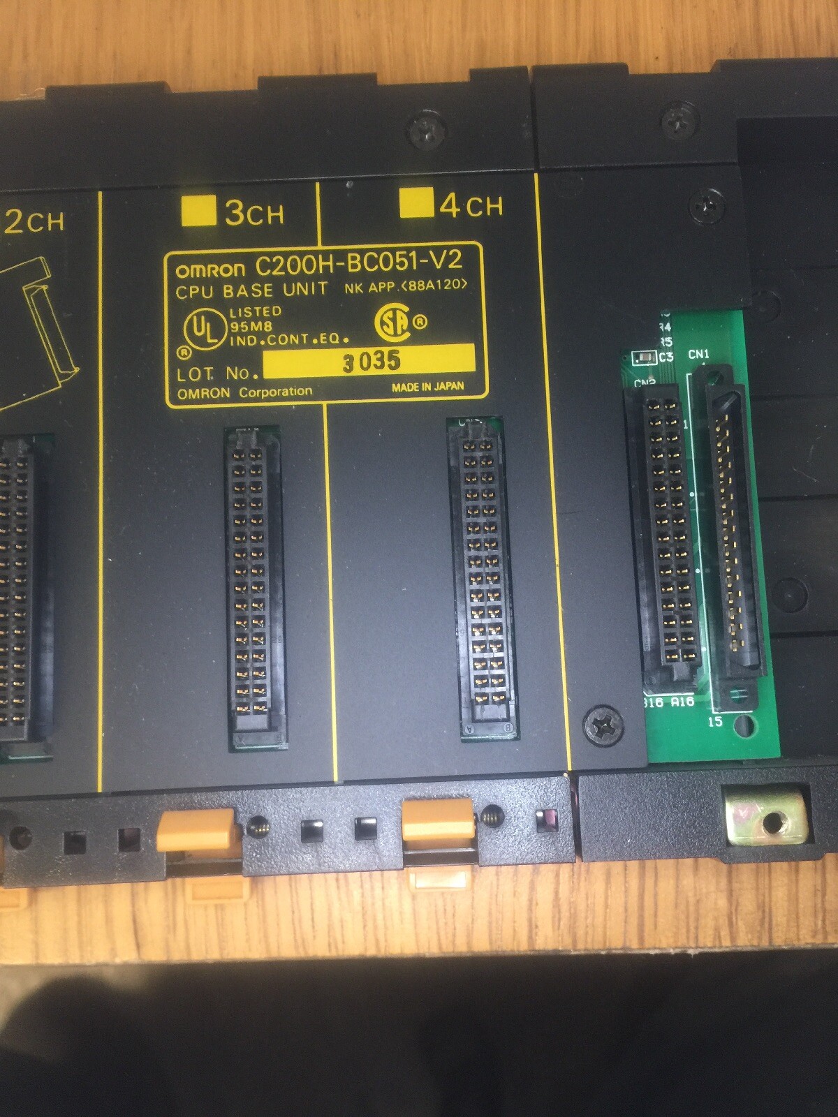 USED Omron C200H-BC051-V2 CPU Base Unit