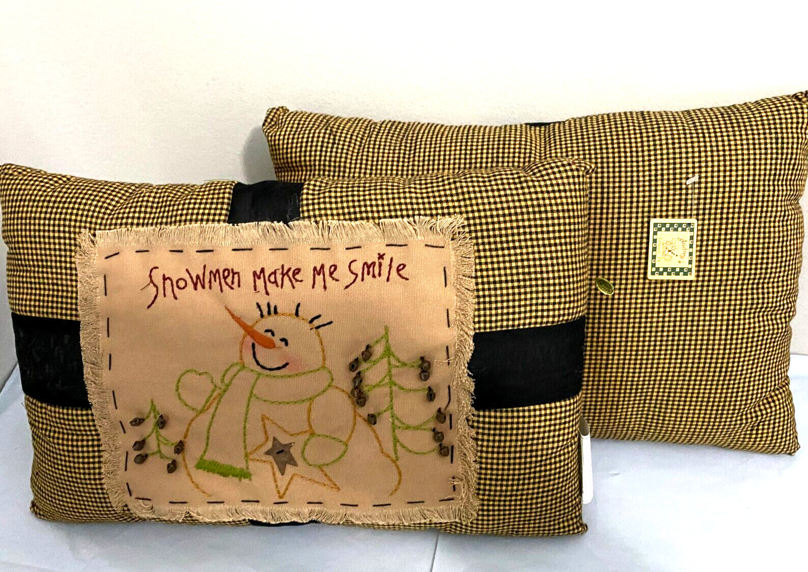 2-Pack Andrey's Stitchery "Snowmen Make Me Smile" Pillows 16 1/2" x 11"