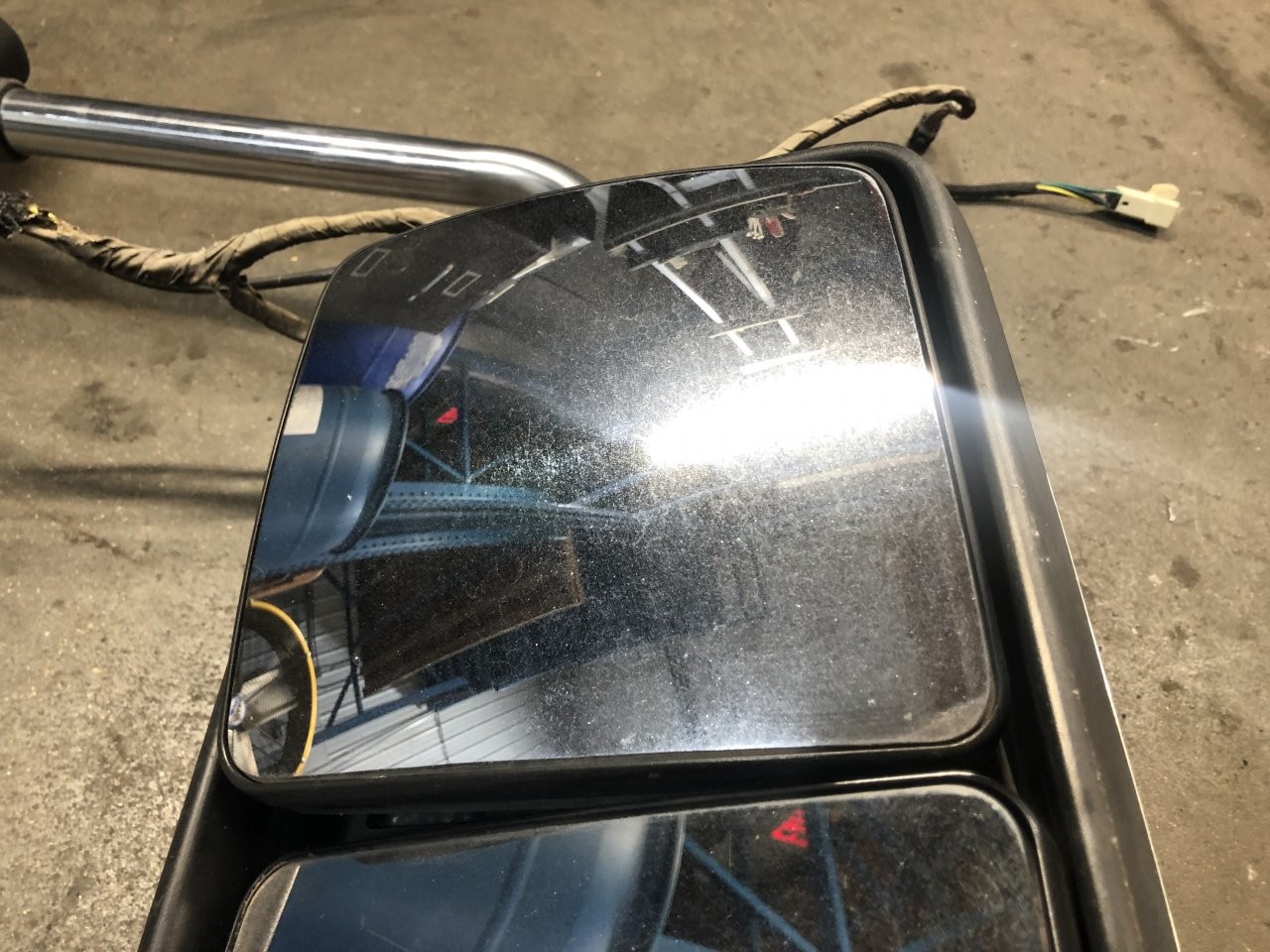 2007-2014 International PROSTAR POLY/CHROME Left/Driver Door Mirror - Used
