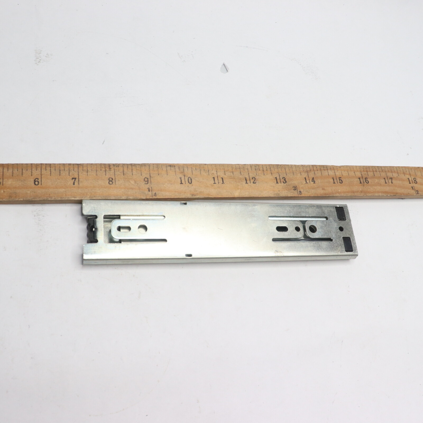 (2-Pk) Full Extension Slide 8"