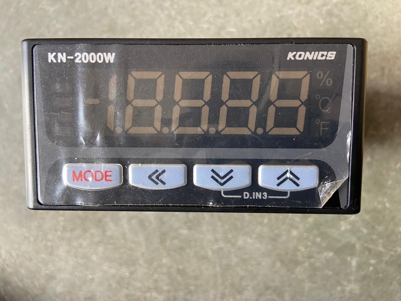 Konics KN-2000W Digital Type Level Indicator