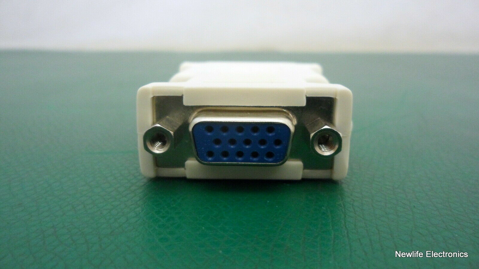 Generic 887-4187-001 DVI to VGA Adapter