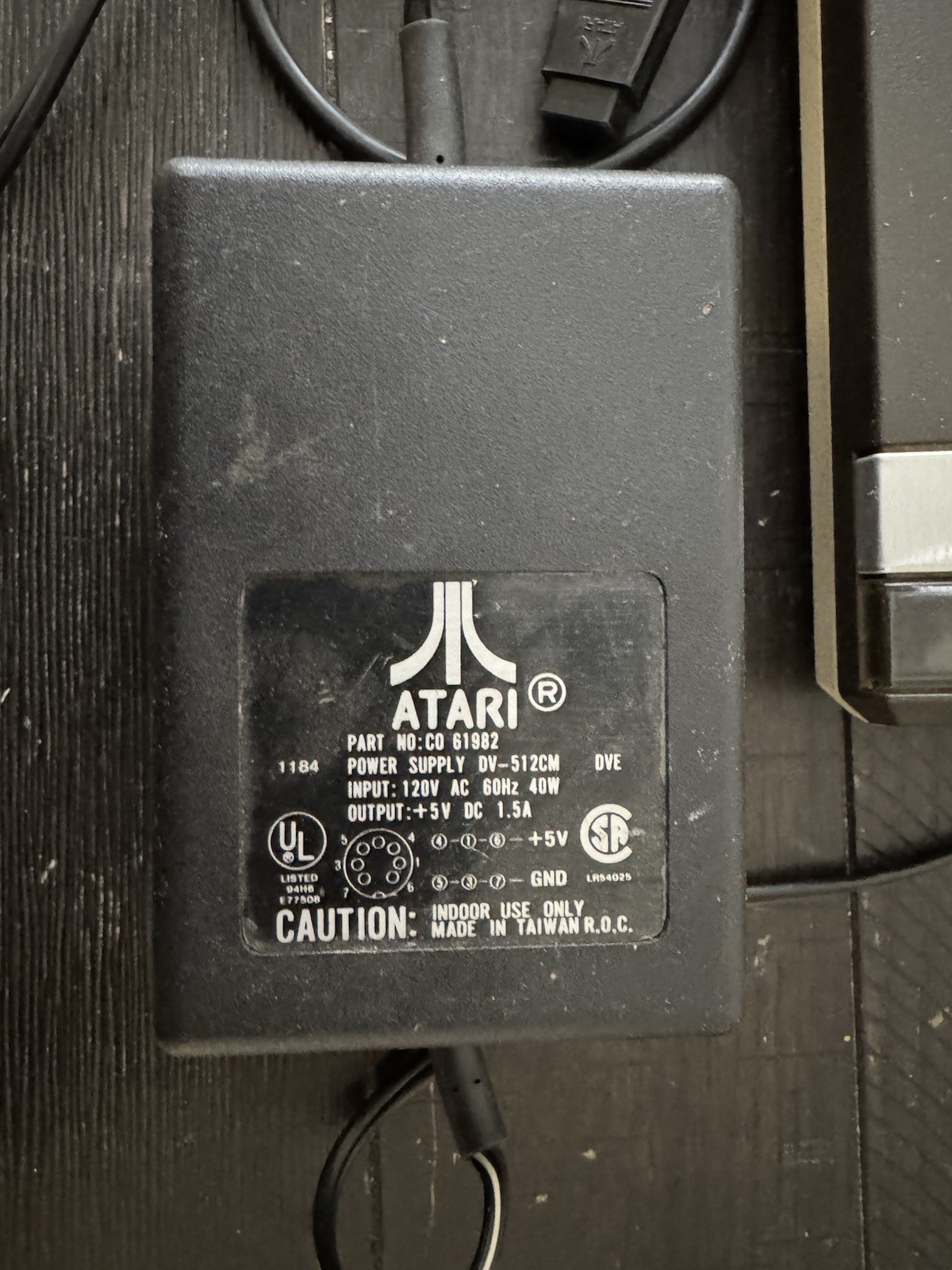 Vintage Atari 800XL Home Computer