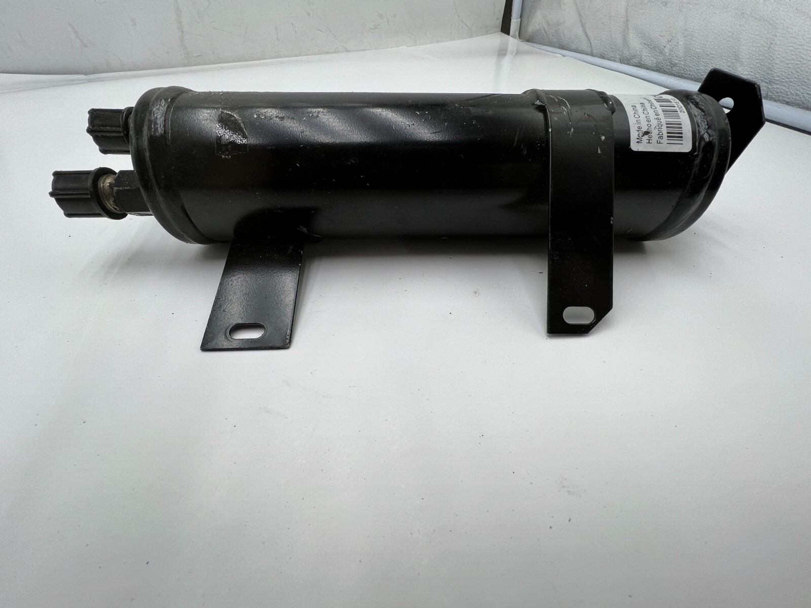 20D1513 AC Refrigerant Hose Accumulator Black