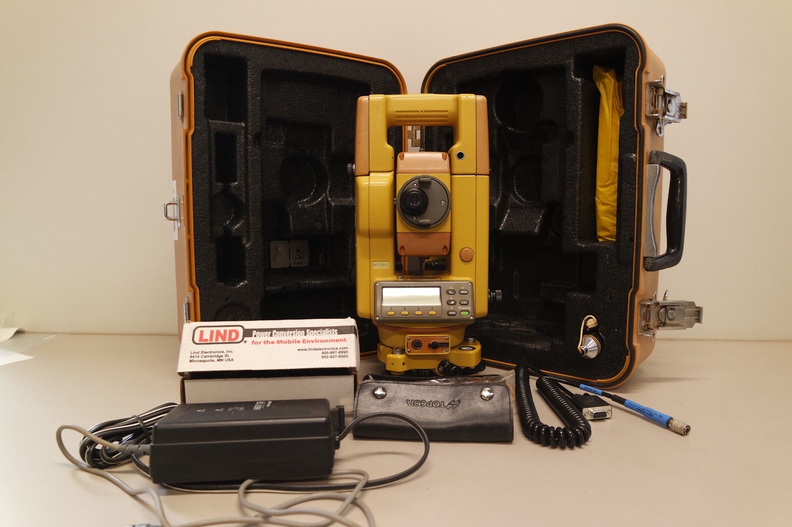 Topcon GTS-313 5" Manual Total Station