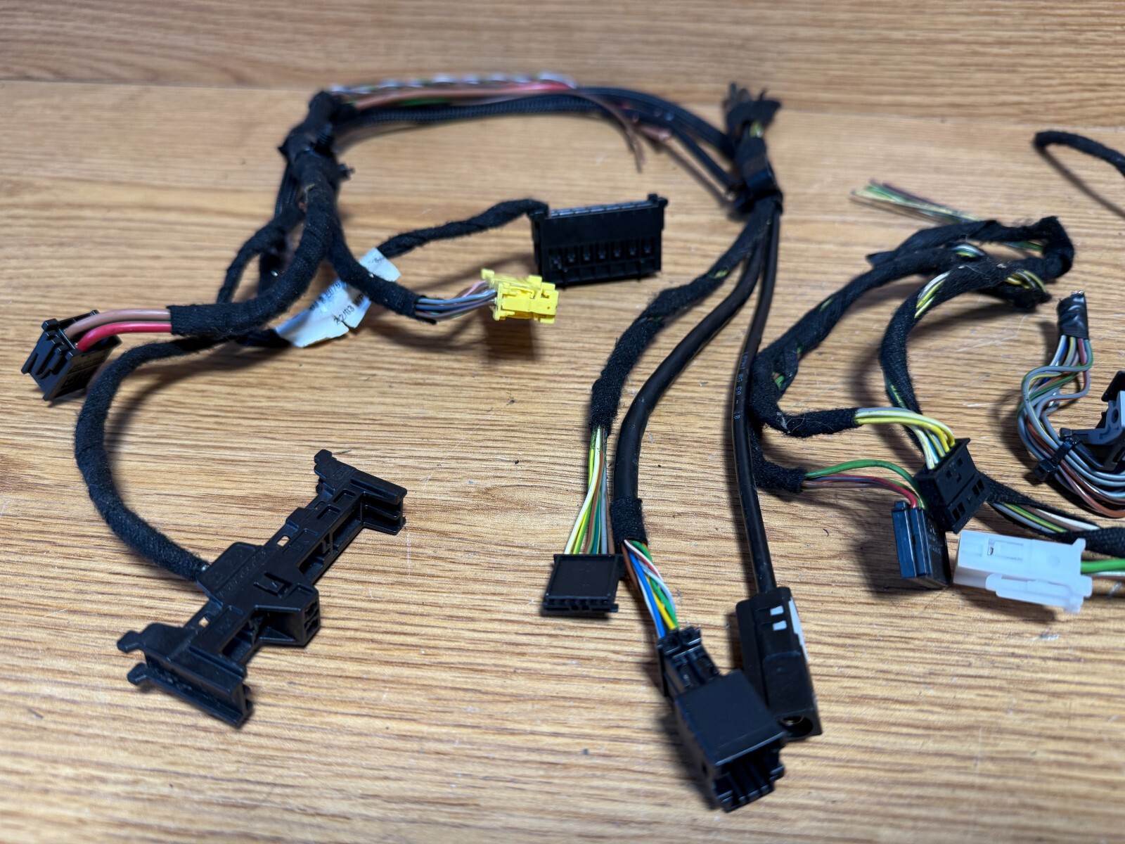 Mercedes-Bens Wiring From 2003 E320 W211 Bag 4 Wiring