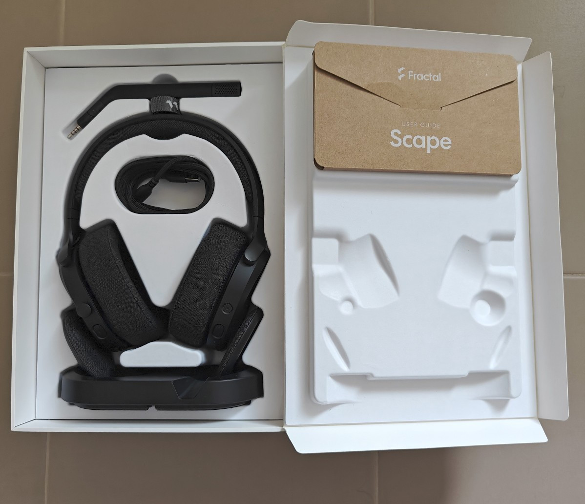 Fractal Design Scape Wireless Gaming Headset Dark Black Perfect Condition