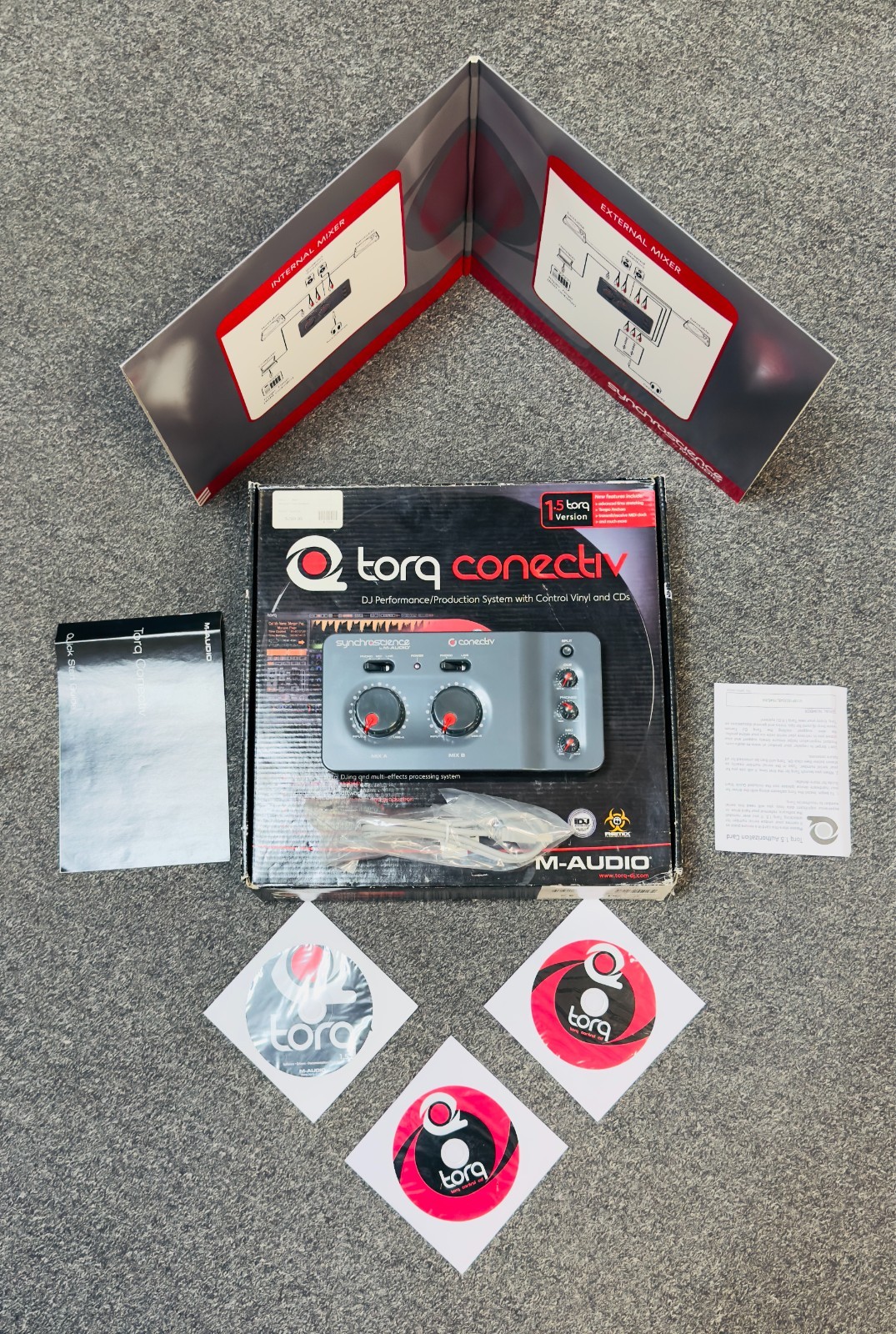 M-Audio Torq Conectiv Bundle DJ VINYL/CD/Controller