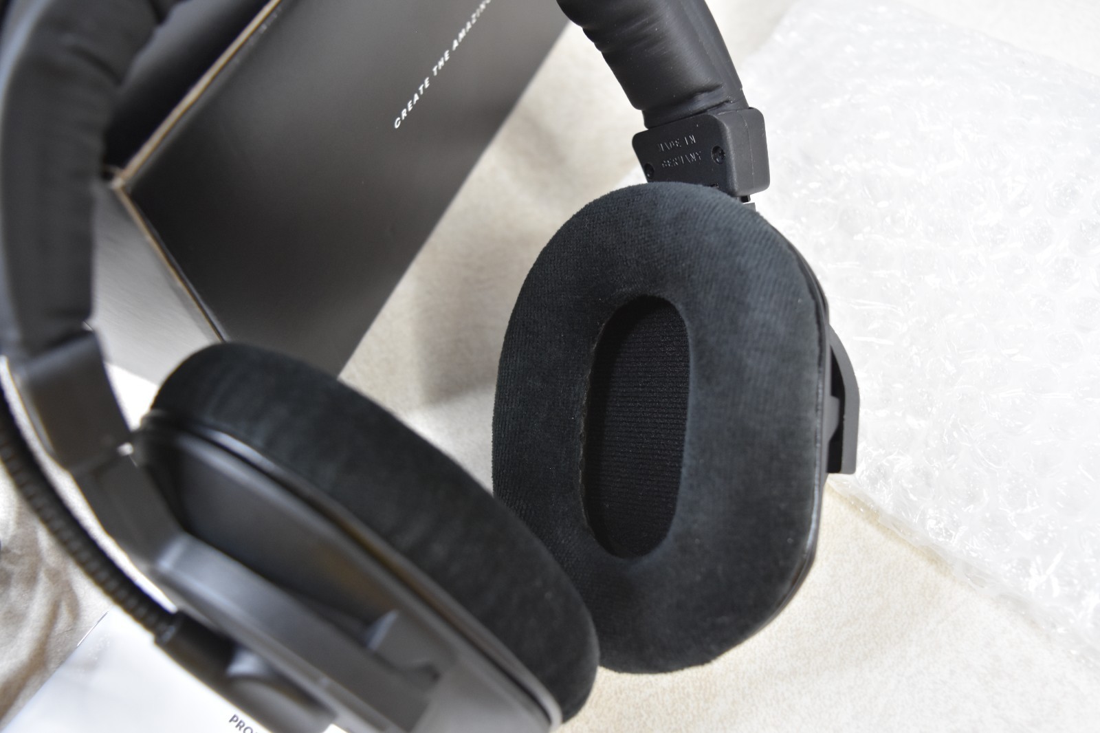 (Lot E7) Beyerdynamic DT 290 MK II / 80 ohm Headset with Dynamic Microphone