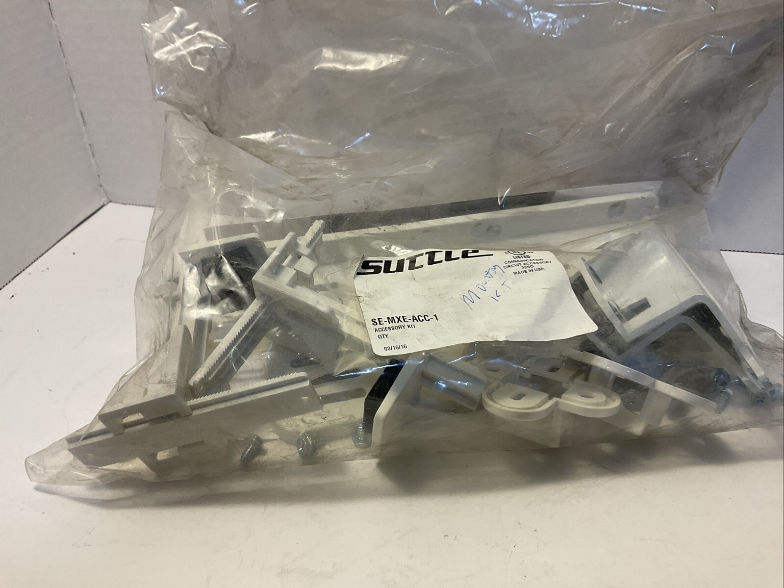 Suttle SE MXE ACC 1 Mounting Kit Brand New Lot Of 4