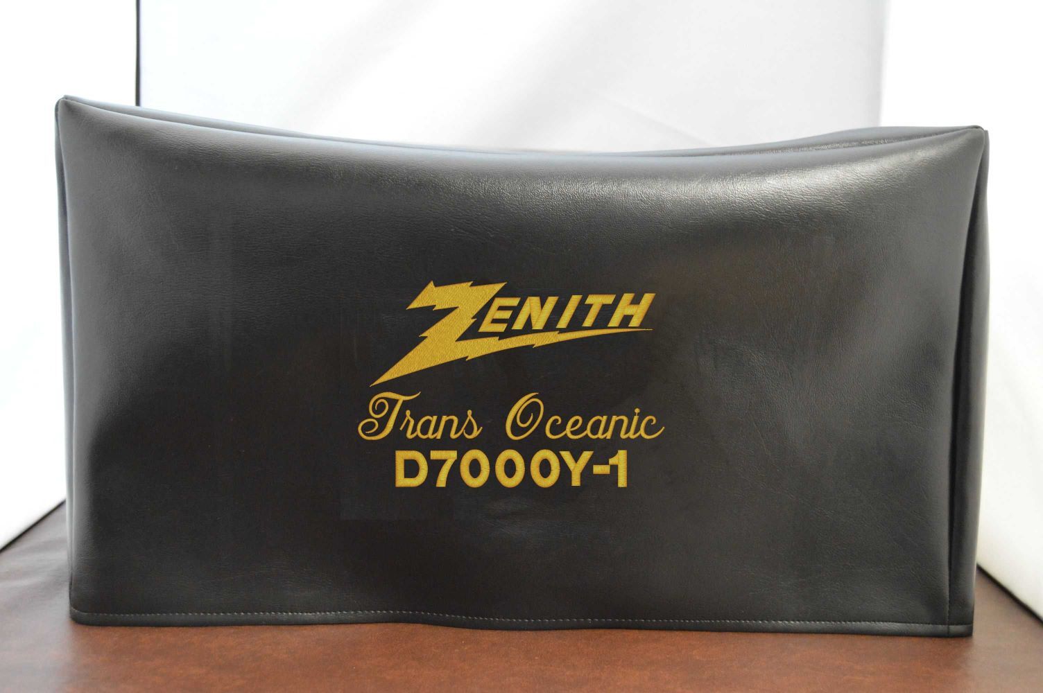 Zenith Trans Oceanic D7000Y-1 Signature Series Ham Radio Dust Cover