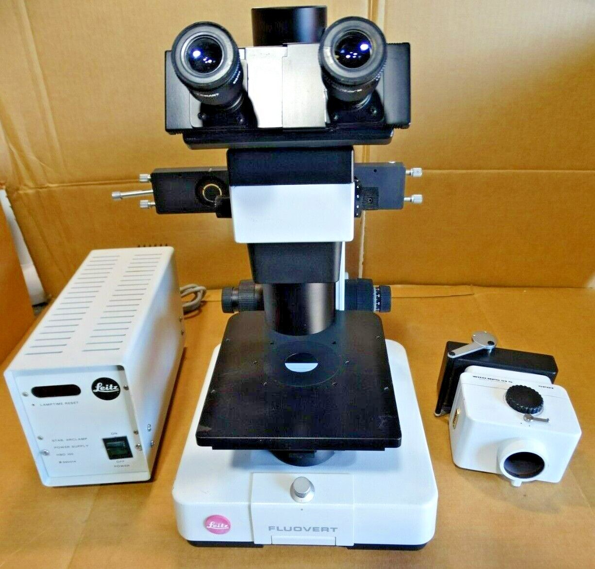 Leitz FLUOVERT Inverted Microscope with Power Supply, For Parts/Repair