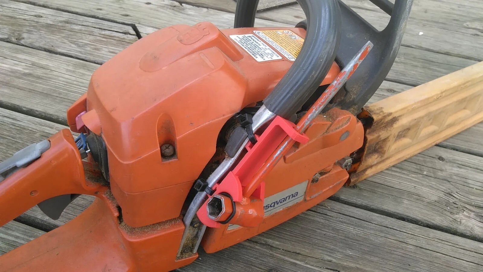 T-Wrench Holder for Chainsaw | Secure Storage for Chainsaw Tool | Quick Access