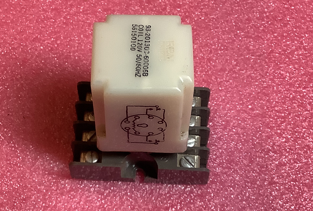 RBM Contols 93-201303  8 Pin Contact with Idec SL-608 Base, 120V Coil