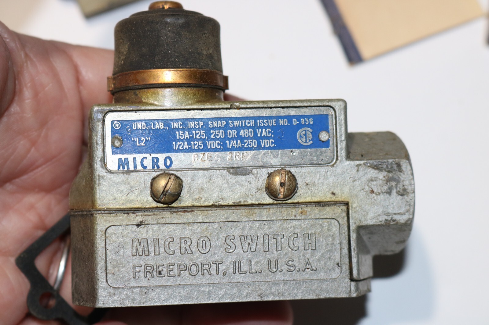 Lot of 2 Honeywell Micro Switch BZE6-2RN NOS