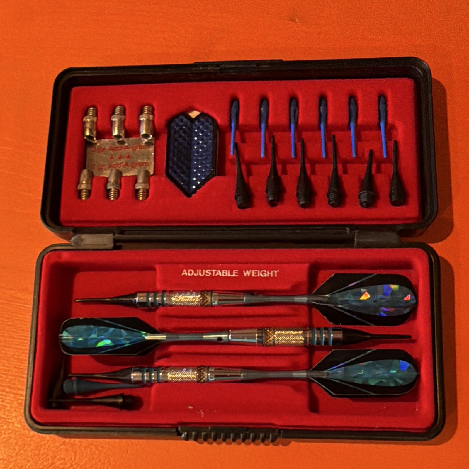 Dart World Stingray Adjustable Weight Soft Tip Darts Set w/ Case Extra Tips READ