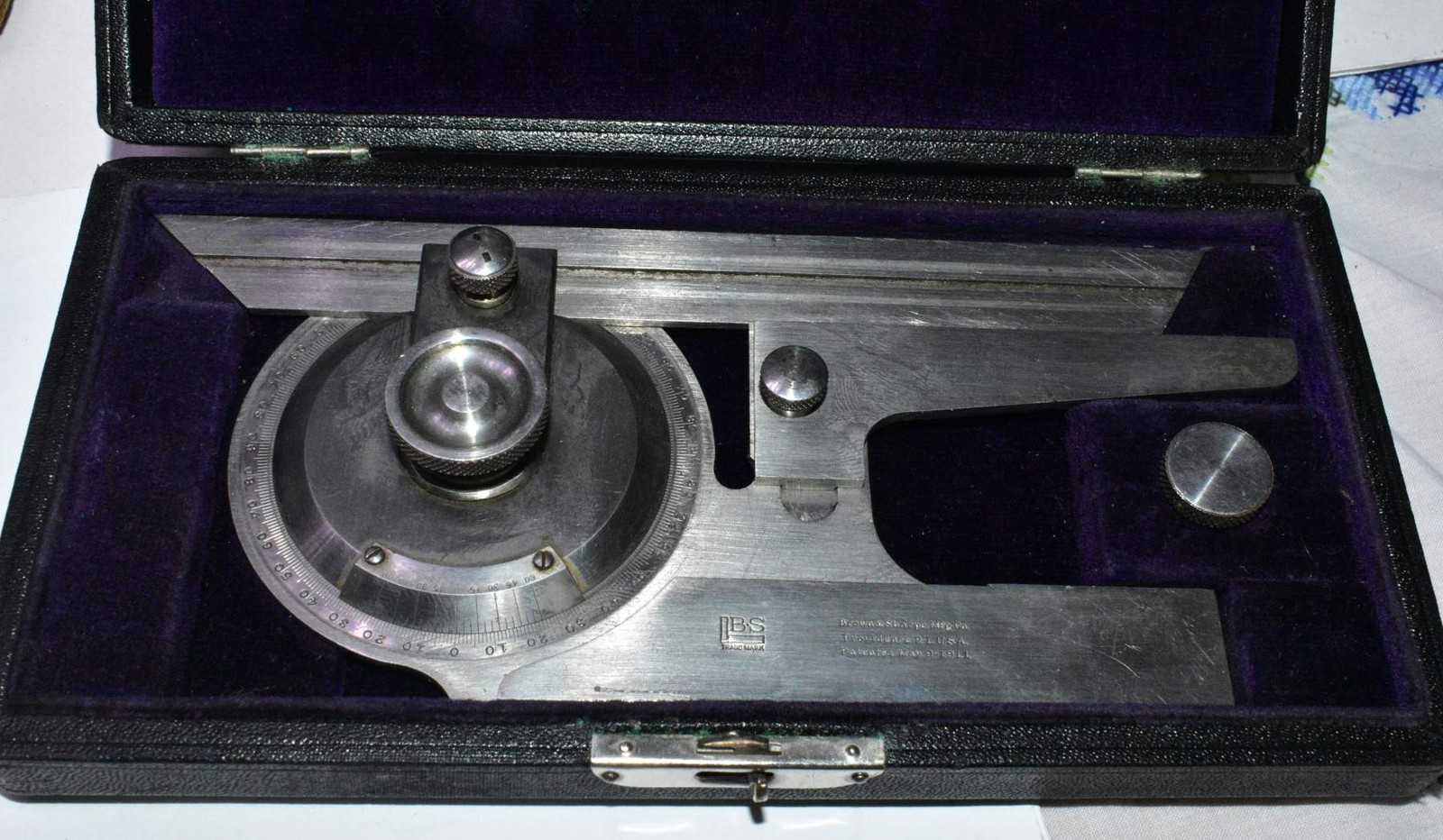 Antique 1911 Brown & Sharpe Mfg. Co. Universal Bevel Protractor in Original Case