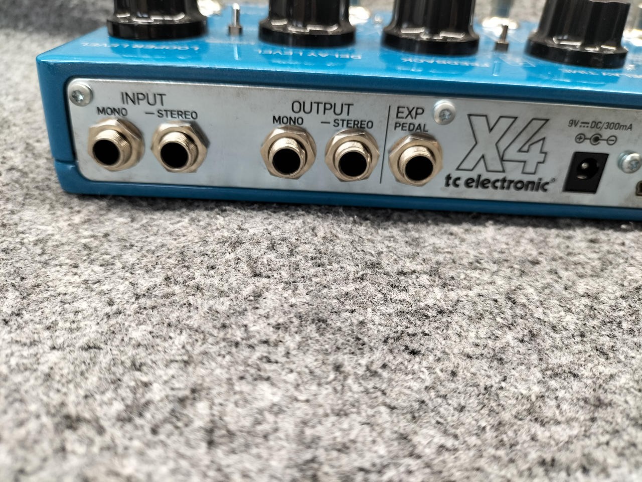 Flash Back X4 Effector No.nm1422