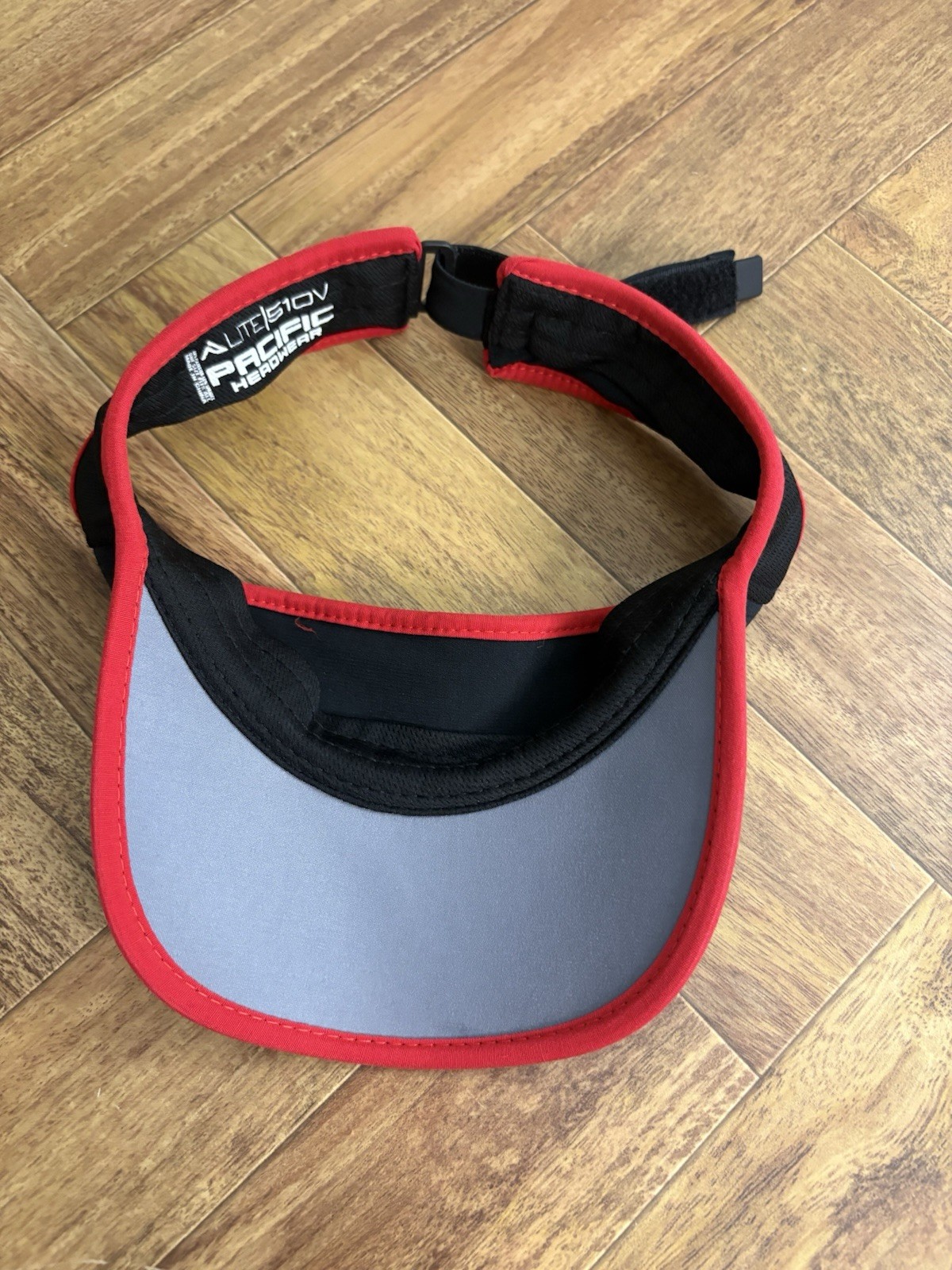 Pacific Headwear Lite 510V Visor Hat Black Red Adjustable Men’s Women’s EUC #149