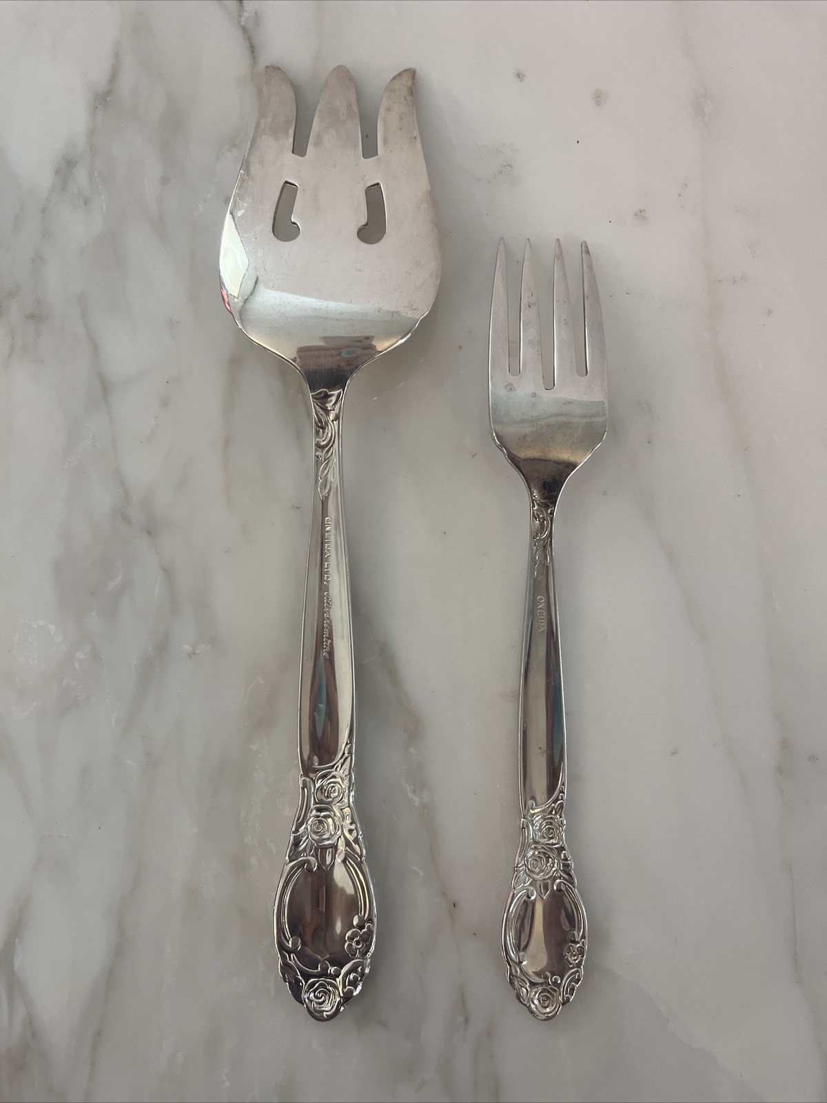 Oneida Silversmiths SILVERPLATED Rose Serving Fork Replacement Piece
