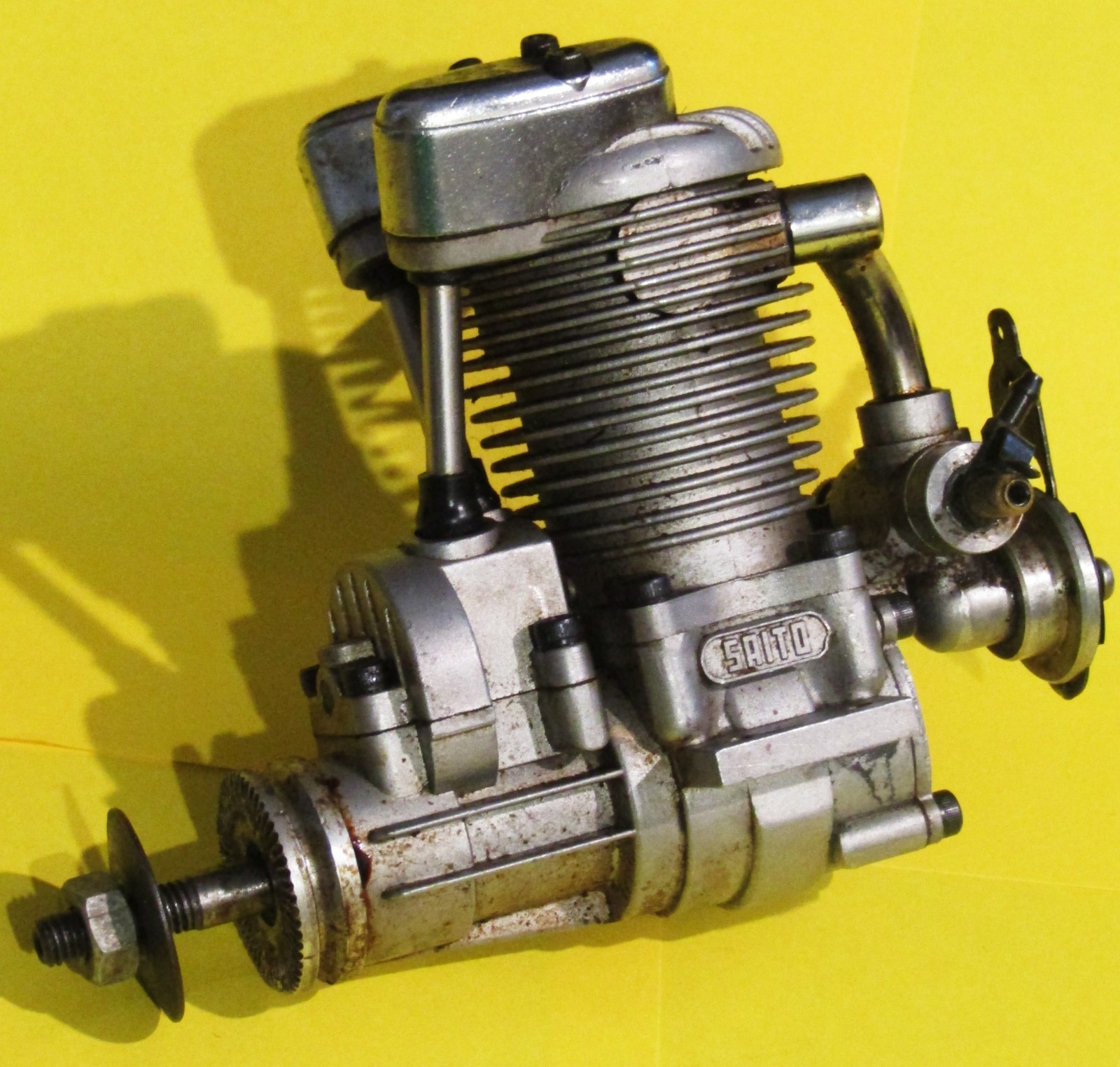 Saito FA-40 Four Stroke Model Airplane Engine for Parts or Repair