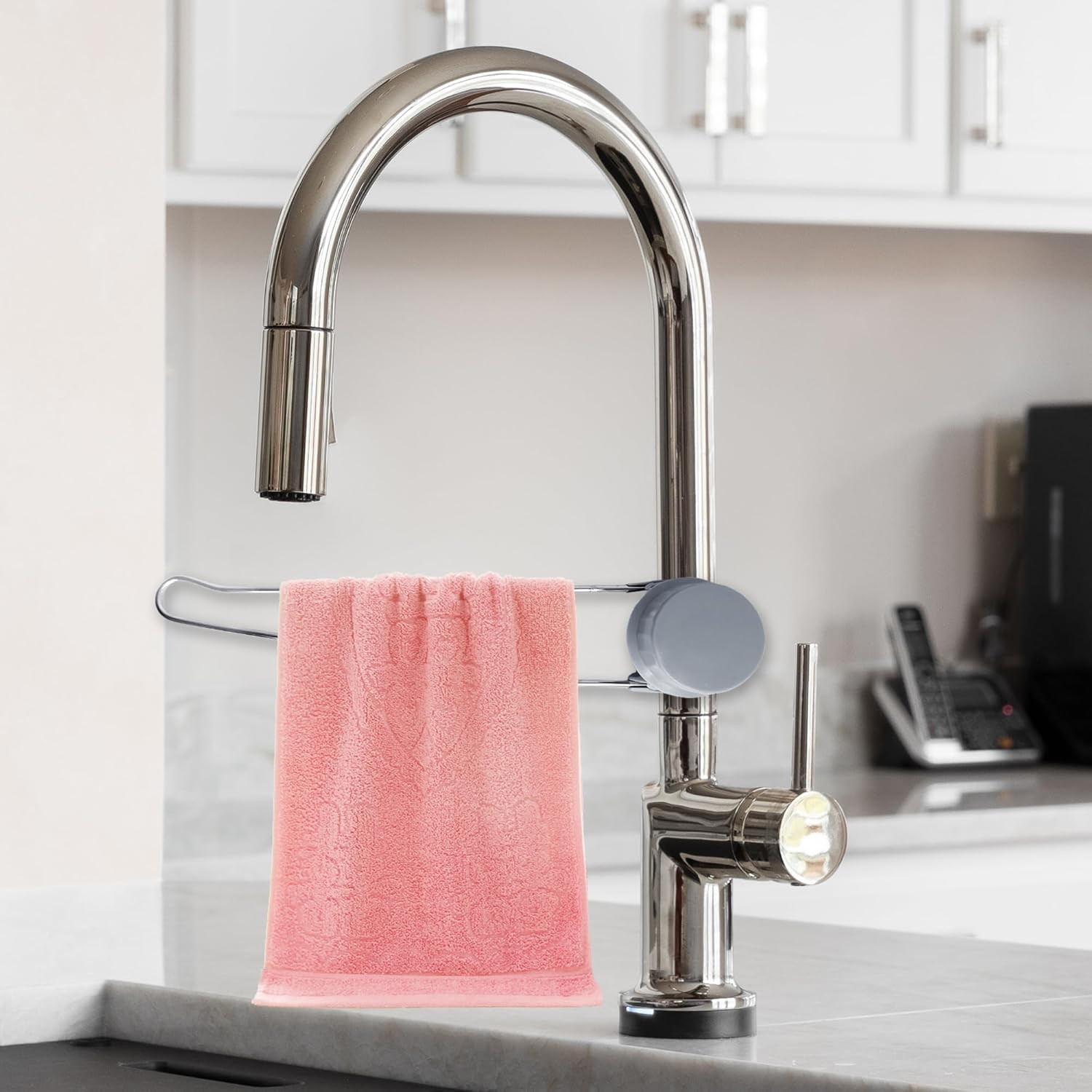 Adjustable Dish Towel Holder – Faucet-Mounted Rag Hanger for Kitchen & Bathroom