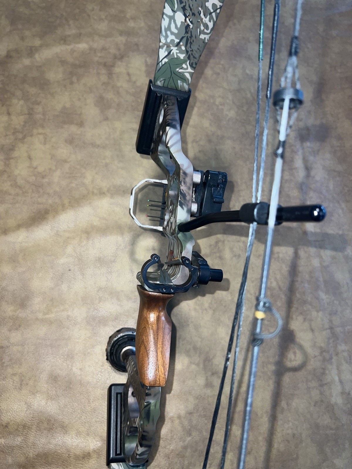 PSE Firestorm Compound Bow Archery RTH Plano Case Cobra Sight 70 Pound Draw Used
