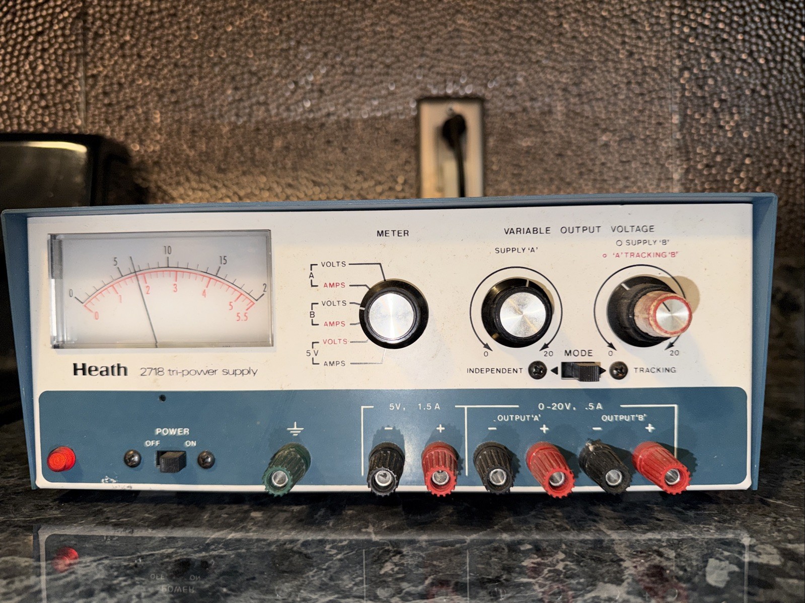 Legendary Heathkit Model# IP-2718 Triple Output Bench Power Supply READ