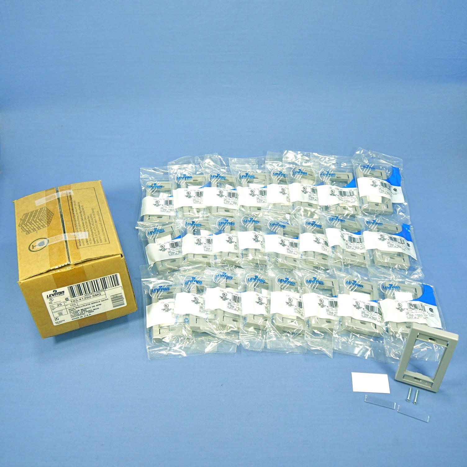 Leviton 41290-SMG Gray 1-Gang 3-Unit MOS Modular Wallplate Cover Frames 25-pack