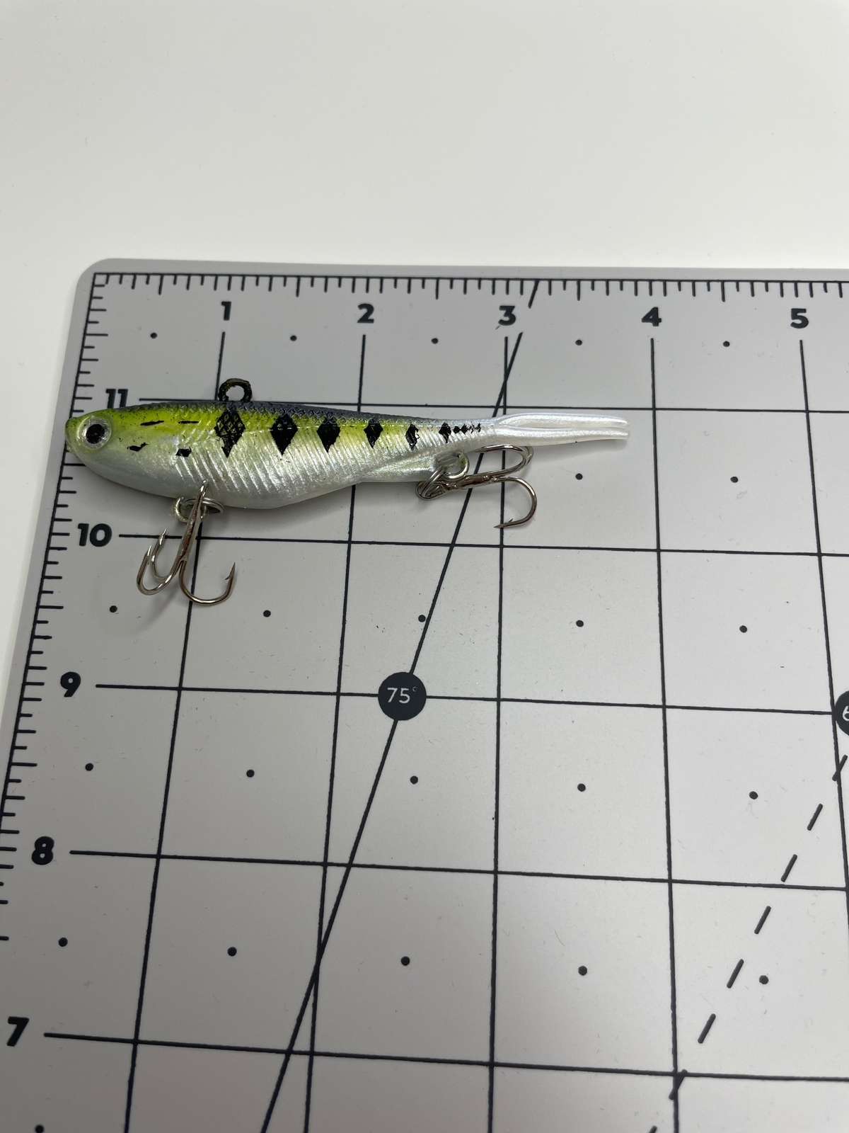 3pk 0.7oz / 3” shad bait soft lure