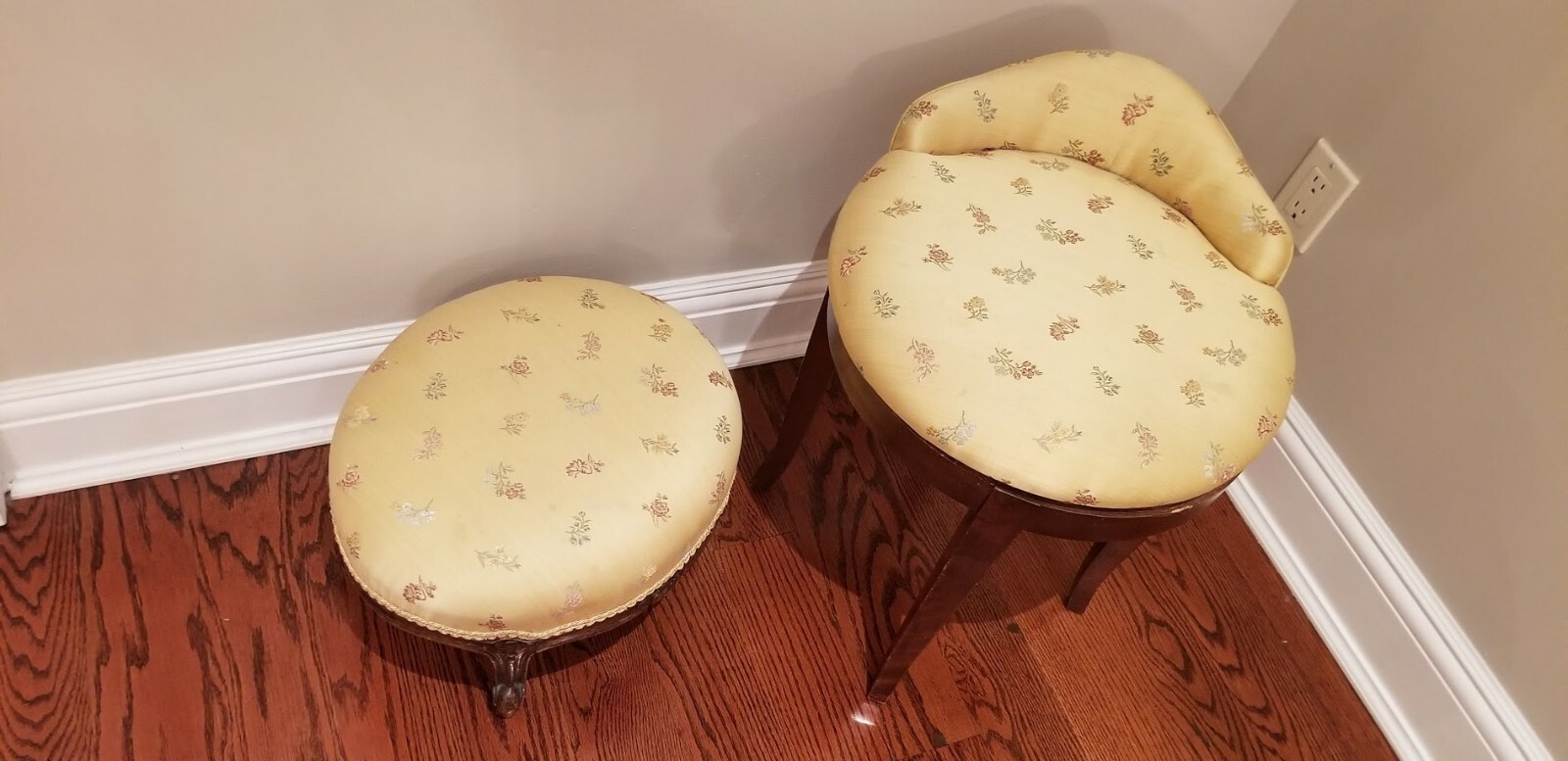 Upholstered Yellow Round Bench with Matching Foot Stool, Great Upholstery!
