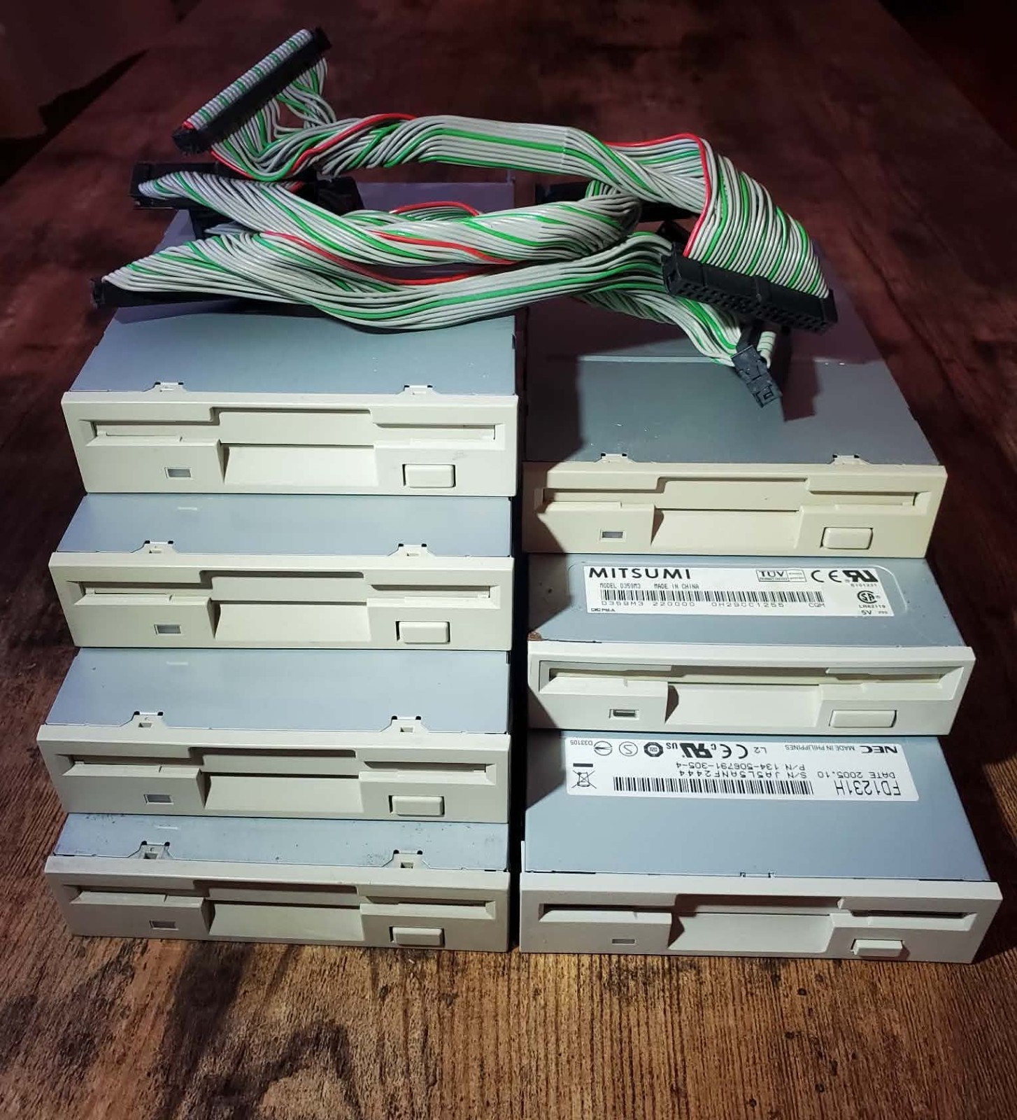 One 3.5" Internal Floppy Drive for AKAI MPC2000 MPC2000XL
